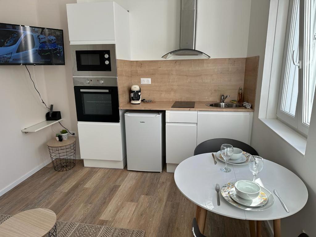 Lerelaisdodileqsl - Cambrai - Hyper Centre - Free Wifi - Ideal Couple & Famille Eksteriør billede